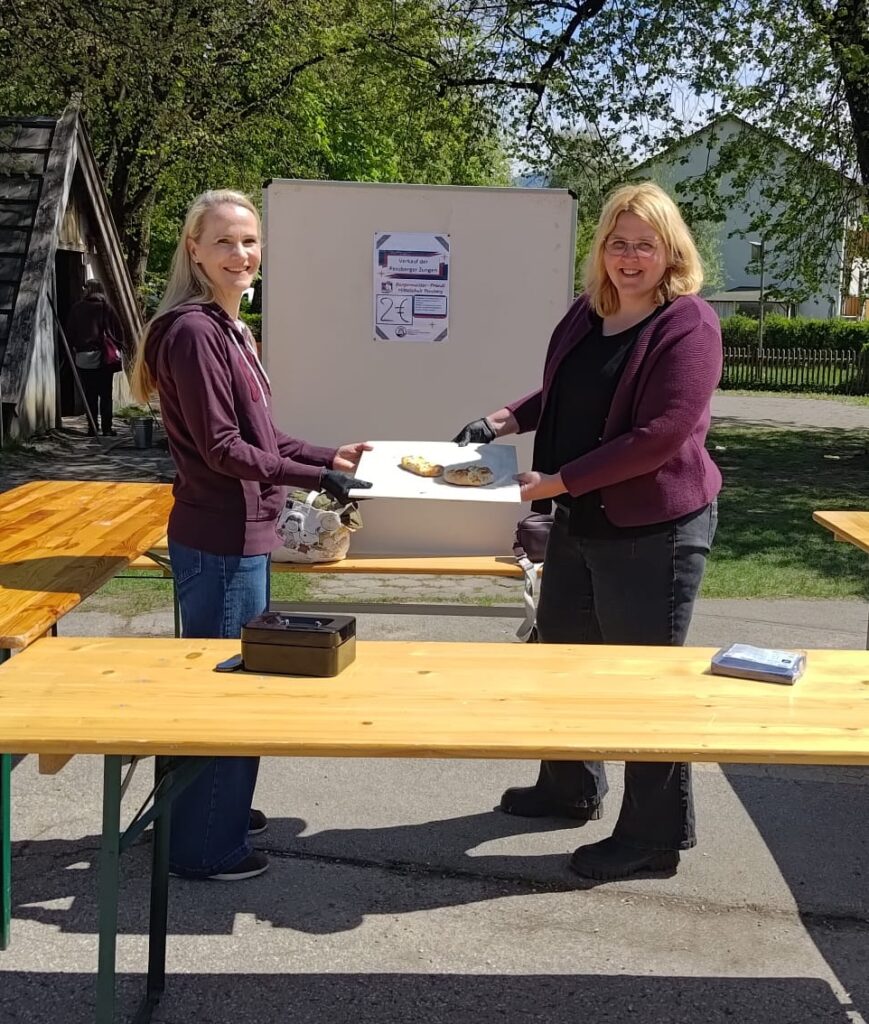 Gemeinschaftsaktion zwischen Elternbeirat und Förderverein